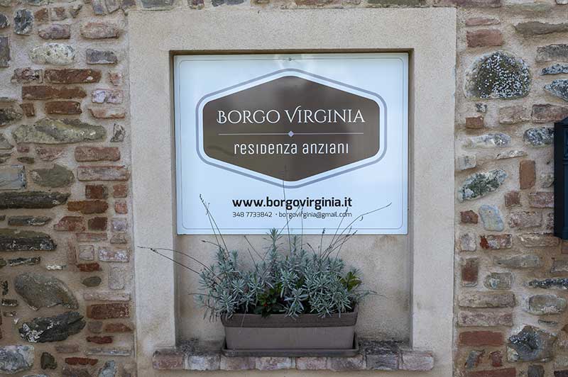 Borgo Virginia Casa Famiglia - Insegna